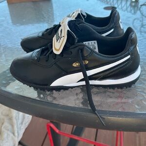 Puma King Top Turf soccer cleats. Size 4